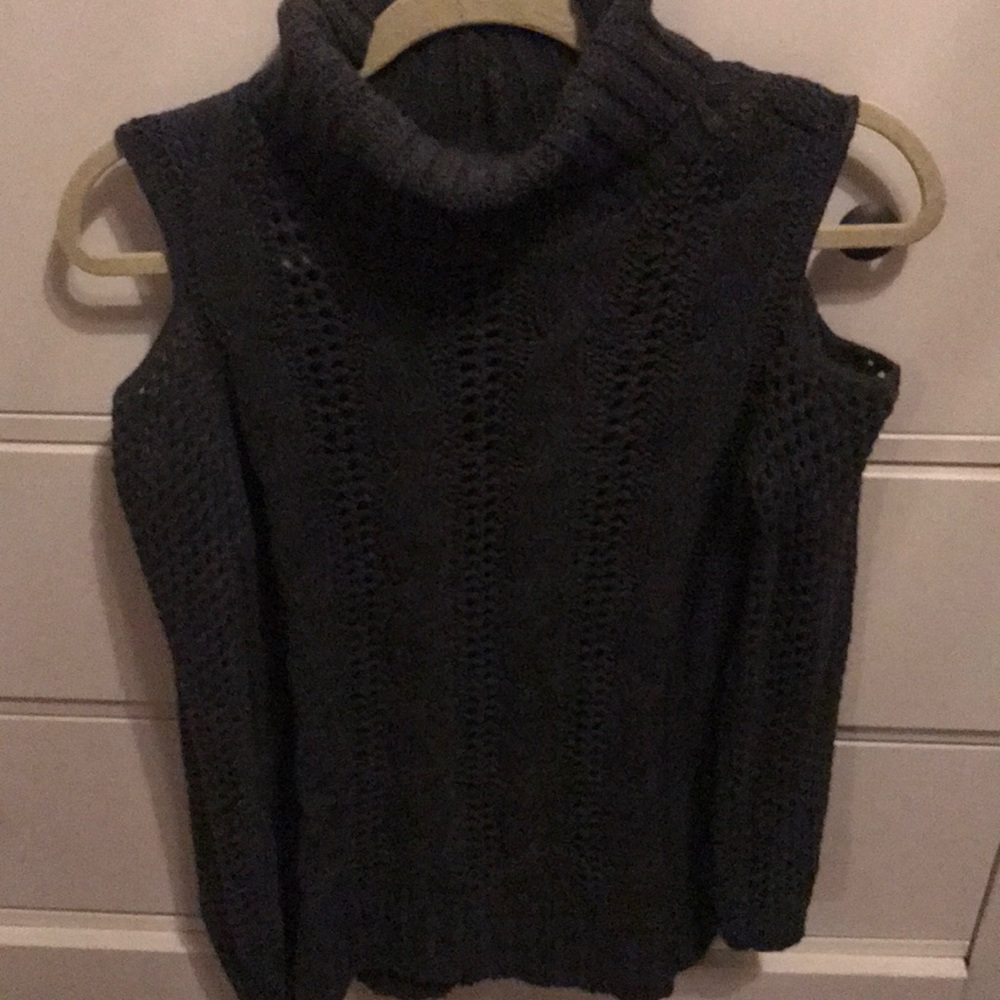 American Eagle Grey Sweater